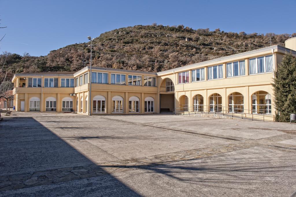 Alberg Montsec-Mur Guardia de Tremp Екстер'єр фото